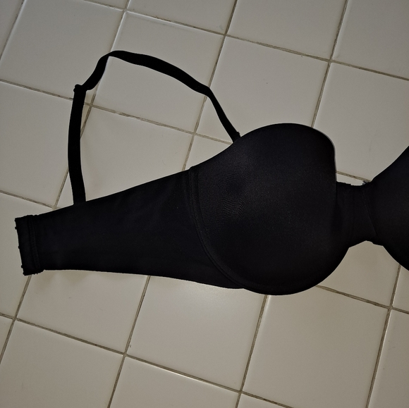 Assets Red Hot Label by Spanx black bra size 34D - Picture 3 of 15